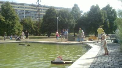 Lode v parku pratelstvi 20120825_010